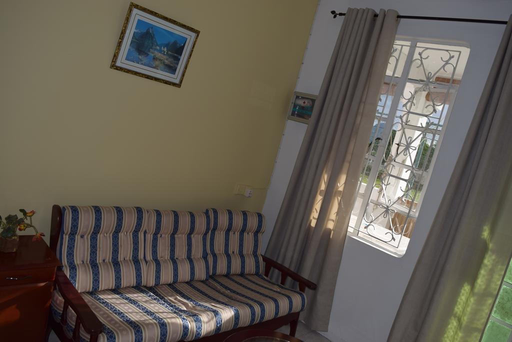 Mauri Holidays 'Budgeted Apartment' La Gaulette Pokój zdjęcie
